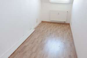 TOP Whg. im Dachgeschoss = 3.OG / Laminat / inkl. EBK ! PROVISIONSFREI ! – Lützowstraße 42, 9119 Kappel, Chemnitz – Vorschaubild 18