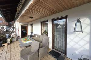 Gepflegtes Haus 2-Familienhaus! Zwei abgeschlossene Wohnungen, Garage und Stellplätze! – Die vollständige Adresse der Immobilie erhältst du vom Anbieter., 86825 Bad Wörishofen – Vorschaubild 1