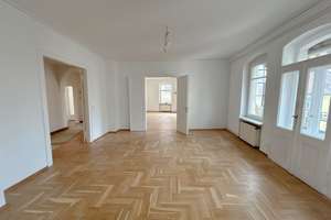 Einzigartige Altbauwohnung mit Bürooption in Erfurt