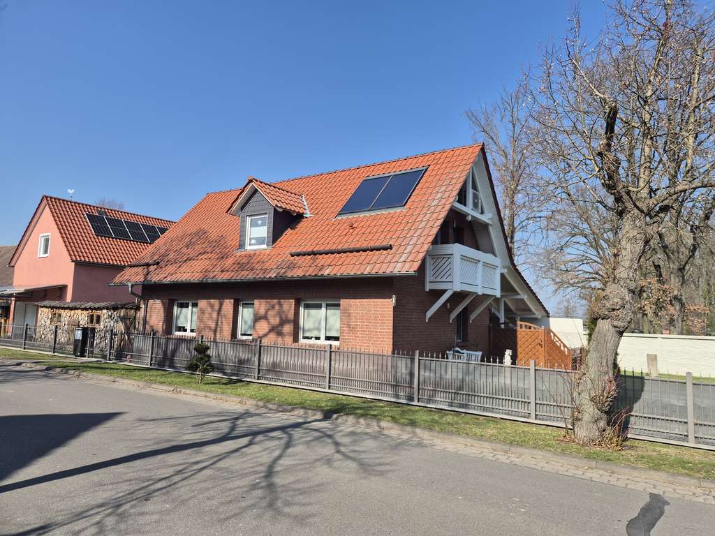 Immobilie in Dommitzsch - Viel Platz für Familie und Hobby – Einfamilienhaus mit vielen Extras in Roitzsch zu verkaufen! - Bild 2