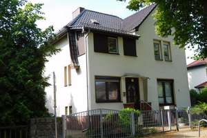 Villa im Charme der 20er Jahre in gesuchter Lage nahe dem S-Bahnhof Grünau