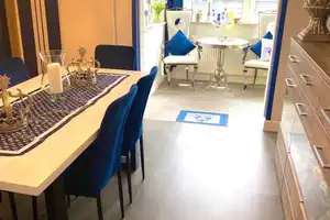 RESERVIERT!  1 Fam. Haus mit 2. Garagen, 4. Stellplätze großer Garten + kl. Hinterhaus TOP Zustand – Uhlandstraße 17, 63457 Main-Kinzig-Kreis – Vorschaubild 14