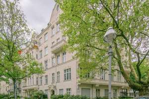 Vom Schönen das Schönste! bezugsfreie 200 qm mit Blick auf den Platz in der Giesebrechtstraße – Giesebrechtstraße 5, 10629 Charlottenburg, Berlin – Vorschaubild 9