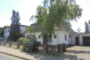 Das besondere 1-2 Familienhaus zum Wohnen/Arbeiten mit Dachterrasse, Terrasse, Garten, Anbau, Garage