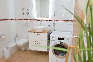 Tolle möblierte Penthouse-Wohnung mit Dachterrasse und TG-Stellplatz in Augsburg Jakobervorstad – Die vollständige Adresse der Immobilie erhältst du vom Anbieter., 86152 Jakoberstadt-Süd, Augsburg – Vorschaubild 8
