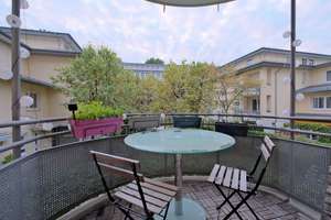 Komplett möbliert und sofort verfügbar! Wohnung mit Balkon an der Theresienwiese! – Die vollständige Adresse der Immobilie erhältst du vom Anbieter., 80336 Sendlinger Feld, München – Vorschaubild 3