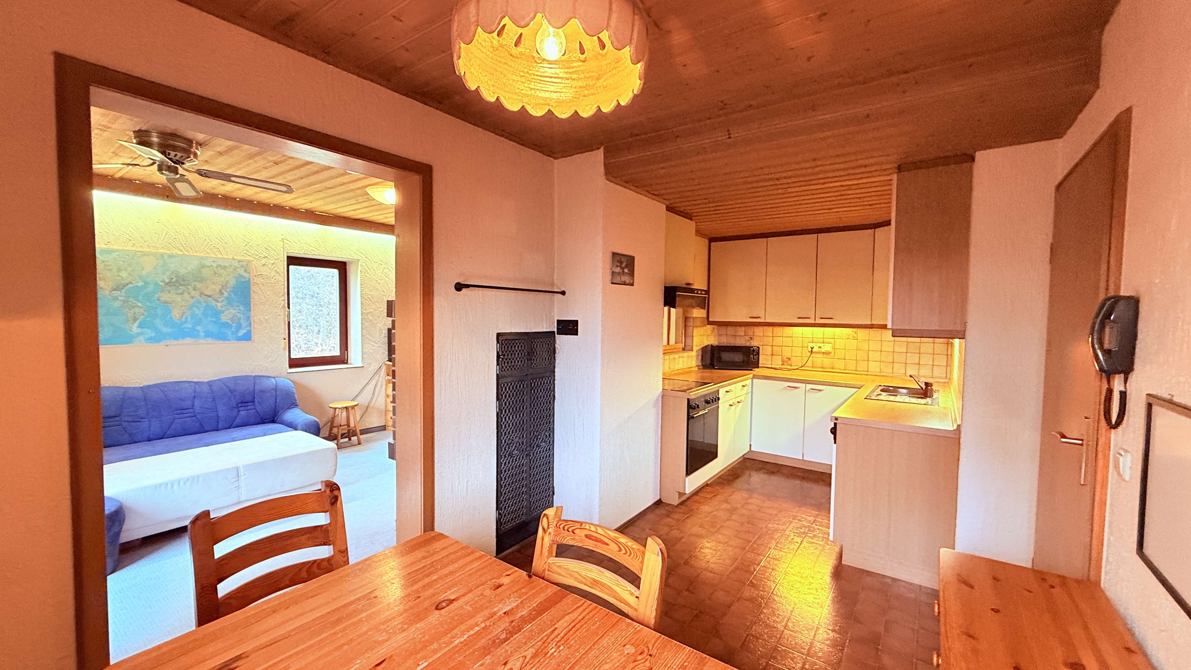 Immobilie in Eggenfelden - ... AIGNER - historisches, saniertes Bahnwärterhaus mit Carport für Individualisten mit Charme ... - Bild 4