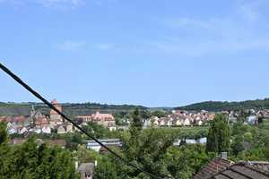 Freistehendes Einfamilienhaus mit Südbalkon und Garten in sonniger Aussichtslage von Besigheim! – Ludwigsburg (Kreis) – Vorschaubild 12