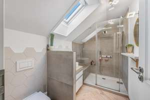 Moderne 5,5-Zimmer Doppelhaushälfte in Kirchheim bei München - Ihr neues Zuhause zum Wohlfühlen – Die vollständige Adresse der Immobilie erhältst du vom Anbieter., 85551 Kirchheim bei München – Vorschaubild 9