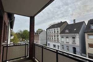 *** Ihr Sommer auf Balkonien *** helle 2,5 Raum Wohnung mit Balkon