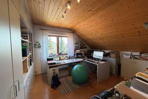 Exklusives Wohnjuwel mit Wintergarten, Wellness & Traumgarten in Hüttlingen – Die vollständige Adresse der Immobilie erhältst du vom Anbieter., 73460 Hüttlingen – Vorschaubild 34
