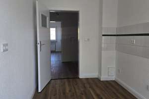 **Moderne 3-Zimmer-Wohnung mit Balkon – Erstbezug nach Modernisierung** – Frohnhauser Str. 242, 45144 Frohnhausen, Essen – Vorschaubild 2