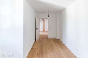 NEW *Paul & Partner* STILVOLLE ALTBAUWOHNUNG MIT CHARME UND MODERNER EINBAUKÜCHE ! – Die vollständige Adresse der Immobilie erhältst du vom Anbieter., 65183 Mitte, Wiesbaden – Vorschaubild 5