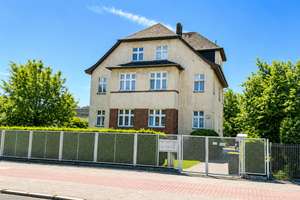 FRANK IMMOBILIEN Investition mit Substanz – MFH am U-Bhf. Rudow mit freien & vermieteten Wohnungen – Die vollständige Adresse der Immobilie erhältst du vom Anbieter., 12355 Rudow, Berlin – Vorschaubild 2