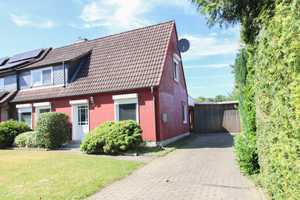 
Viel Platz, viel Potenzial: Charmante Doppelhaushälfte mit großem Garten in Barmstedt – Pinneberg (Kreis) – Vorschaubild 1