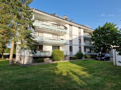 Tolle Wohnung mit großem Sonnenbalkon und Aussicht zum Golfplatz