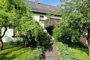 Leben im Einklang mit der Natur
Zweistöckiges Einfamilienhaus mit Garten und mehr… – Die vollständige Adresse der Immobilie erhältst du vom Anbieter., 51597 Morsbach – Vorschaubild 1