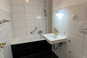 Zweitbezug nach Renovierung – 5-Zimmer-Wohnung mit 104 m² im schönen Biebrich – Die vollständige Adresse der Immobilie erhältst du vom Anbieter., 65203 Biebrich, Wiesbaden – Vorschaubild 13
