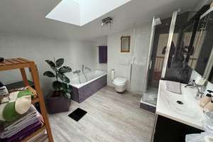 Vollsanierte Dachterrassen-Maisonette Wohnung in Regensburger Bestlage – Die vollständige Adresse der Immobilie erhältst du vom Anbieter., 93049 Westenviertel, Regensburg – Vorschaubild 5