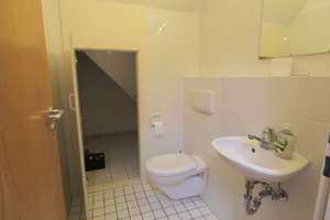 Senioren Aufgepasst !
Gemütliche 2 Zimmer-Wohnung mit Balkon. – Die vollständige Adresse der Immobilie erhältst du vom Anbieter., 52066 Beverau, Aachen – Vorschaubild 8