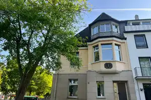 Wohnen im Bismarck-Viertel. 3-Zimmer-Wohnung mit Einbauküche und Stellplatz – Krefeld – Vorschaubild 2