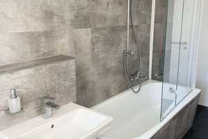 top Lage I 3 Zimmer I modernes Tageslichtbad mit Wanne I Einbauküche – Hans-Poeche-Straße 12, 4103 Leipzig – Vorschaubild 4