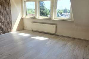 Hübsche Dachgeschosswohnung 3 Zimmer wird renoviert übergeben! – Essener Strasse 355, 46047 Bermensfeld, Oberhausen – Vorschaubild 4