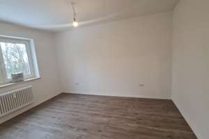 So macht wohnen Spaß: frisch sanierte 2,5-Zimmer-Wohnung – Augustenstr. 17, 24143 Gaarden-Ost, Kiel – Vorschaubild 3