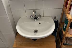 SCH32 - Einziehen und Wohlfühlen - Charmante Wohnung mit Balkon in zentraler Lage – 40477 Pempelfort, Düsseldorf – Vorschaubild 9