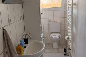Lebendiger Wohnraum: 2-Zimmer-Wohnung in Düsseldorf-Rath – Rather Kreuzweg 58, 40472 Rath, Düsseldorf – Vorschaubild 2