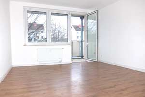 *** beliebt im 1. Obergeschoss mit Balkon – Carl-von-Ossietzky-Straße 115, 9127 Gablenz, Chemnitz – Vorschaubild 3