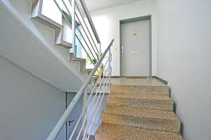 Frei werdende 2-Zimmer Wohnung mit Balkon, zentral Hamburg-Stellingen – Die vollständige Adresse der Immobilie erhältst du vom Anbieter., 22527 Stellingen, Hamburg – Vorschaubild 2