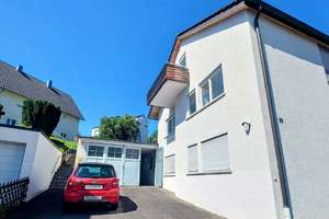 Traumlage Tübingen:  EFH mit 175qm Wohn- und 20qm Nutzfläche, 740qm Grundstück, ca. 46qm Garage – Die vollständige Adresse der Immobilie erhältst du vom Anbieter., 72070 Weststadt, Tübingen – Vorschaubild 2