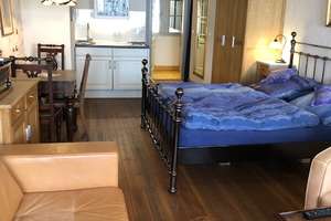Charmante 1-Zimmer Wohnung (33m²) in Lübeck Innenstadt, frisch saniert – Glockengießerstraße 24, 23552 Innenstadt, Lübeck – Vorschaubild 1