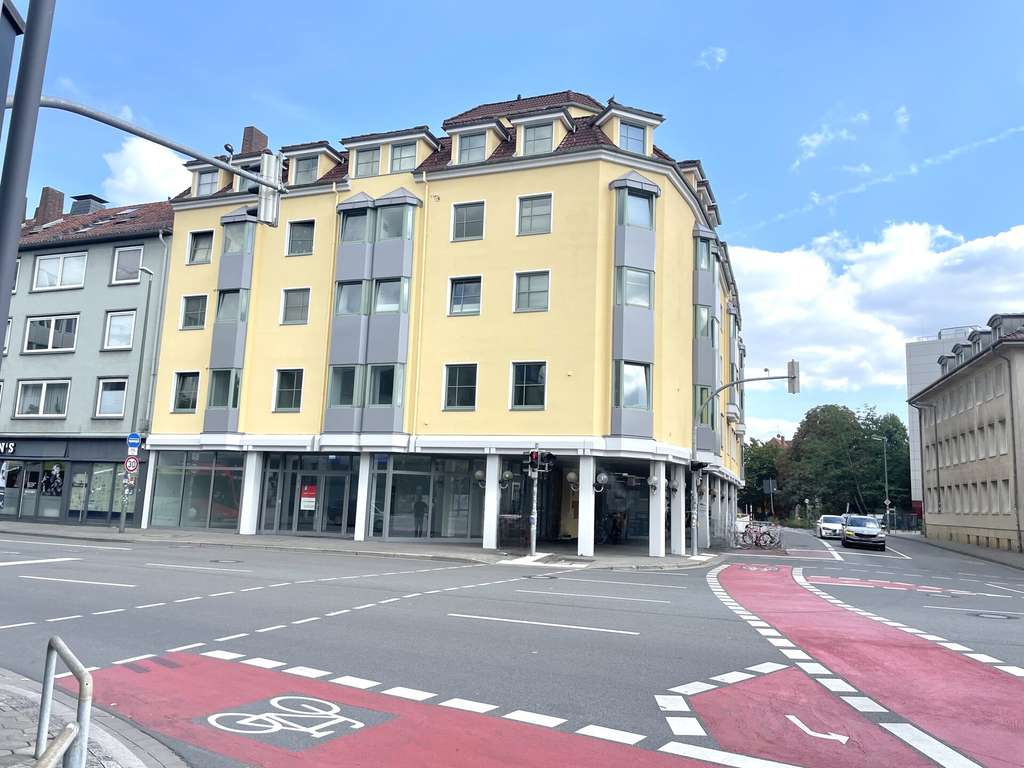 PREISANPASSUNG! Single Apartment direkt neben der Universität in 1. Reihe am Osnabrücker Neumarkt!