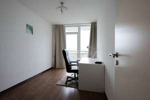 Krefeld-Uerdingen: komplett modernisierte 4-Zimmerwohnung mit großem Balkon und Einbauküche! – Die vollständige Adresse der Immobilie erhältst du vom Anbieter., 47829 Uerdingen, Krefeld – Vorschaubild 10