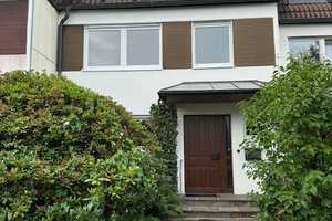 5-Raum-Reihenhaus mit EBK (teilrenoviert) in Zorneding – Herzog-Arnulf-Straße 53, 85604 Ebersberg (Kreis) – Vorschaubild 1