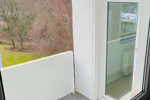Helle, gemütliche 2-Zimmerwohnung mit Balkon, Stellplatz und Blick ins Grüne! – Die vollständige Adresse der Immobilie erhältst du vom Anbieter., 65527 Niedernhausen – Vorschaubild 5