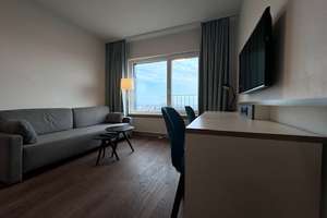 Möbliertes Studio im 16.OG im Fritz Tower mit tollem Ausblick – Lehrter Strasse 24b, 10557 Moabit, Berlin – Vorschaubild 2