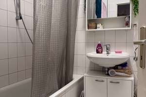 Schöne 3-Zimmer-Wohnung  in Friedrichsdorf-Seulberg | Balkon + Aufzug | EG-HP | 0.4 – 61381 Friedrichsdorf – Vorschaubild 16