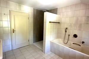 Großzügiges Einfamilienhaus in toller Lage mit Garten, Terrasse und viel Privatsphäre – Die vollständige Adresse der Immobilie erhältst du vom Anbieter., 96450 Mitte, Coburg – Vorschaubild 15