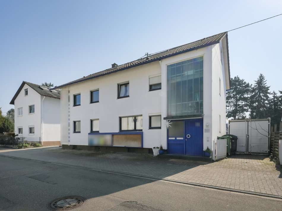 Straßenansicht
