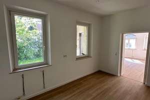 Erstbezug Sanierter Altbau! Wunderschöne 3 ZW + sehr großer Wohnküche! – Waldstromerstr. 18, 90453 Reichelsdorf, Nürnberg – Vorschaubild 2