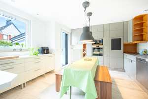 Freistehendes Einfamilienhaus in attraktiver Lage mit Pool, Sauna & Doppelgarage – Die vollständige Adresse der Immobilie erhältst du vom Anbieter., 41199 Odenkirchen-Mitte, Mönchengladbach – Vorschaubild 22