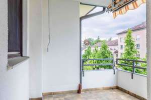 Grüne Lage nähe Lech! Herrliche Loggia! Sehr guter Wohnungsschnitt! Wohnküche mit Einbauküche! – Die vollständige Adresse der Immobilie erhältst du vom Anbieter., 86169 Lechhausen-West, Augsburg – Vorschaubild 2