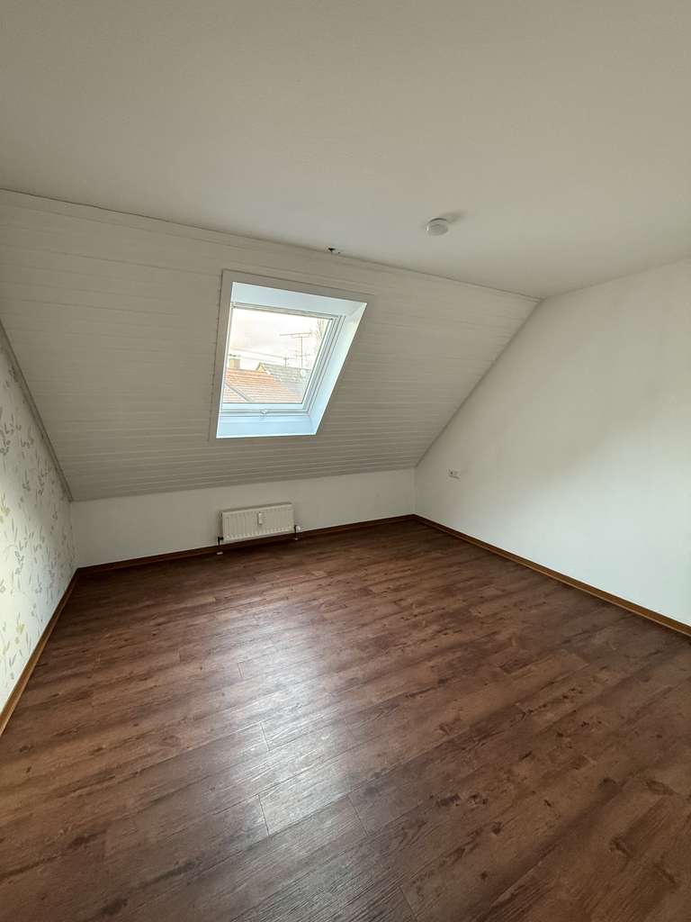 Immobilie in Brackenheim - Außergewöhnliche Galeriewohnung mit Wendeltreppe & Loft-Charakter - Bild 1