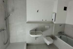  3-Zimmer-Wohnung mit Balkon in Mönchengladbach zu vermieten – Die vollständige Adresse der Immobilie erhältst du vom Anbieter., 41061 Am Wasserturm, Mönchengladbach – Vorschaubild 2