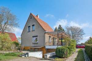 gepflegtes gemütliches Einfamilienhaus in guter Lage - Preis Verhandlungsbasis/ Gebotsabgabe – Die vollständige Adresse der Immobilie erhältst du vom Anbieter., 13156 Niederschönhausen, Berlin – Vorschaubild 3