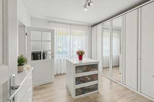 Wohnen wie im eigenen Park – Traumhaus mit Einliegerwohnung und Baureserve von Ibbenbüren – Die vollständige Adresse der Immobilie erhältst du vom Anbieter., 49477 Ibbenbüren – Vorschaubild 8
