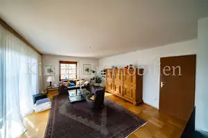 Einfamilienhaus in Top-Lage mit Garage & großem Garten, Perfekt für Familien, mit Blick auf die Burg – Zollernalbkreis – Vorschaubild 9